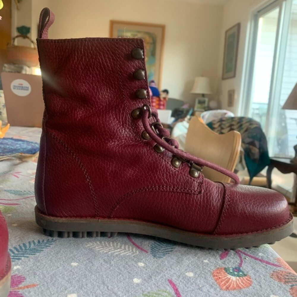 Gudrun Sjoden Boots Plum Red EUC